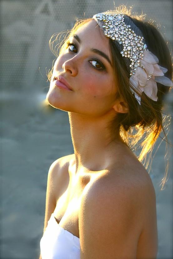 Novias con tocados de estilo vintage Novias con tocados de estilo vintage