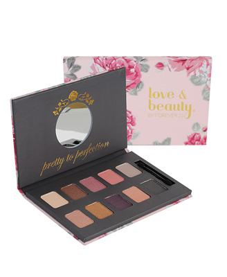 Selección de algunos looks y una muestra de mis últimas compras. Selección de algunos looks y una muestra de mis últimas compras.