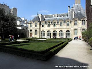 Un Paseo por el Marais de París Un Paseo por el Marais de París
