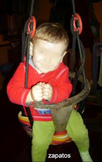 Cincodeditos. Metodo de signos para bebés. Entrevista a Ana Matrán Cincodeditos. Metodo de signos para bebés. Entrevista a Ana Matrán