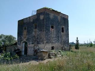LA CASA DE LOS HORRORES,CAZADOR MALTRATANDO ANIMALES.(TARRAGONA) LA CASA DE LOS HORRORES,CAZADOR MALTRATANDO ANIMALES.(TARRAGONA)