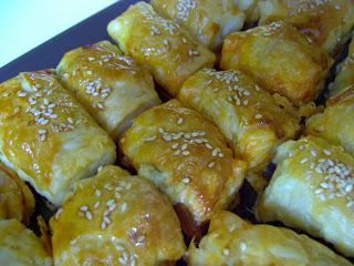HOJALDRES SALADOS - SALADITOS HOJALDRES SALADOS - SALADITOS