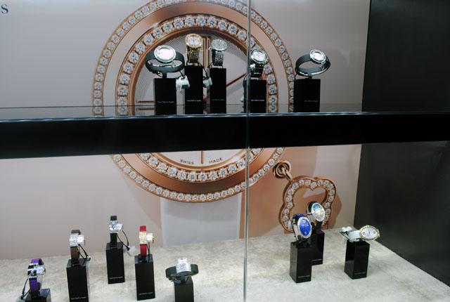 VAN CLEEF & ARPELS AT RABAT MADRID VAN CLEEF & ARPELS AT RABAT MADRID