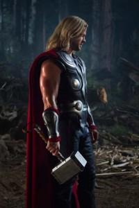 Chris Hemsworth habla de Los Vengadores y Thor 2