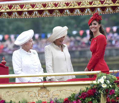 Kate Middleton, de Alexander McQueen, a bordo de 