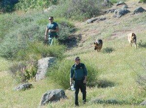 Hallan el sombrero de Tomás junto a la presa de la depuradora de residuales Hallan el sombrero de Tomás junto a la presa de la depuradora de residuales