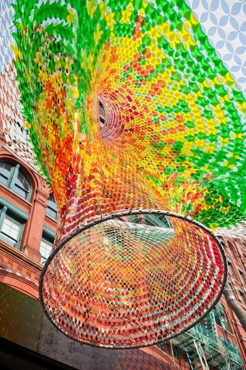 razorshapes:
The installation is made of 4224 laser cut panels.... razorshapes:
The installation is made of 4224 laser cut panels....