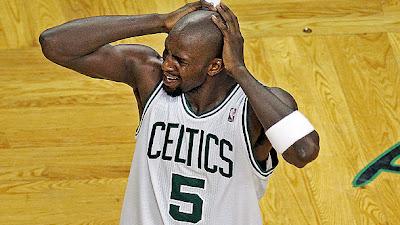 LeBron se come a los Boston (79-98)