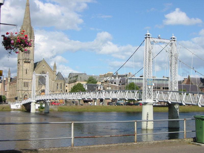 Inverness, la joya de las Highlands Catedral de Inverness