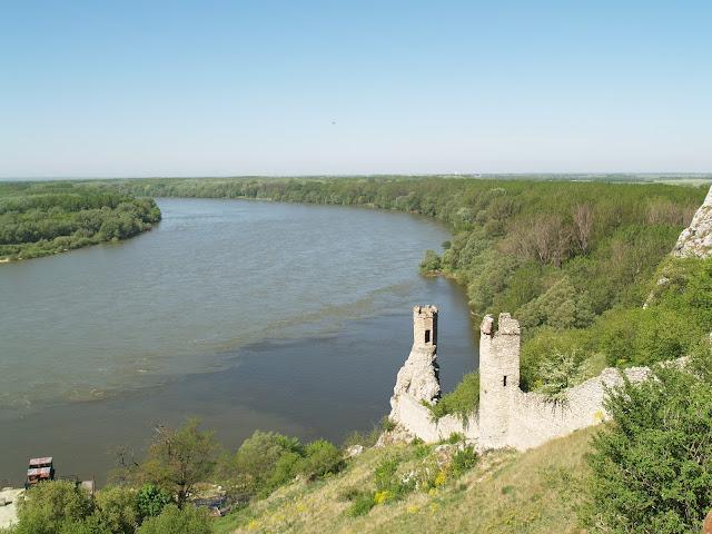 Castillo de Devín Castillo de Devín