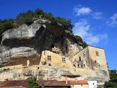 PERIGORD NEGRO (II): RUTA POR EL VALLE DEL DORDOGNE Musée de la préhistoire Les Eyzies