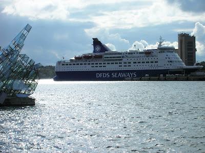 Crucero de DFDS Seaways atracado en Oslo, Noruega Guía de Oslo (Noruega)