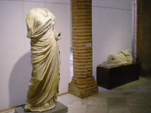 estatua femenina hallada en medellín Medellín (Badajoz)