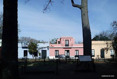 Casas de Colonia, Uruguay. Casas de Colonia, Uruguay.