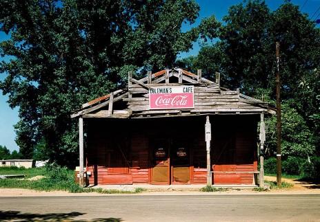 Colemans cafe1977 “Café de Coleman ” de William Christenberry