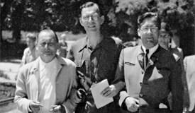 fundadoresLINDAU Los tres fundadores del Encuentro de Lindau: Franz Karl Hein, Count Lennart Bernadotte and Gustav Parade en el primer encuentro (1951).