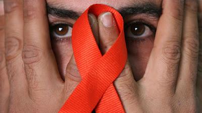 Un hospital católico niega un medicamento contra el VIH a un paciente homosexual