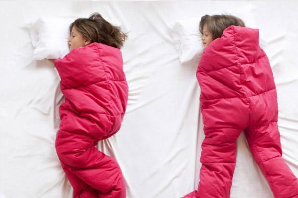 sacos de dormir rojos con piernas sacos de dormir rojos