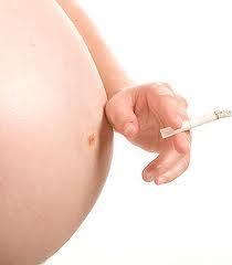 Fumar durante el embarazo no se relaciona con el riesgo de autismo