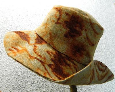 La Hoja Parroquial de la Moda. La Hoja Parroquial de la Moda.