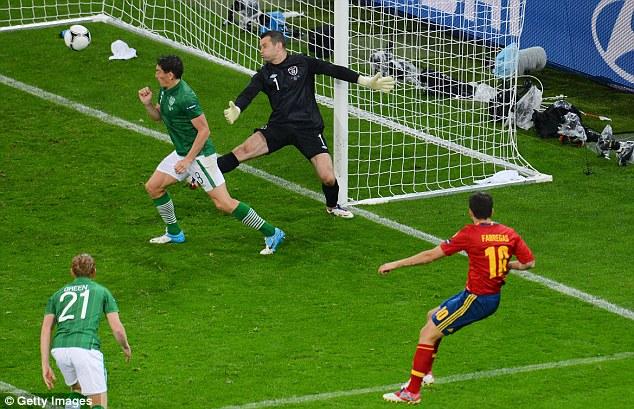 España 4 - Irlanda 0: Fuera dudas España 4 - Irlanda 0: Fuera dudas