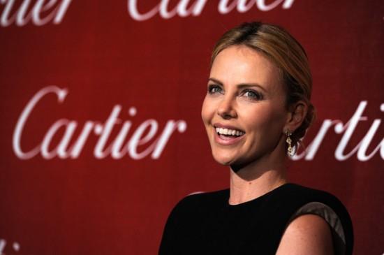 Charlize Theron en Murder Mystery