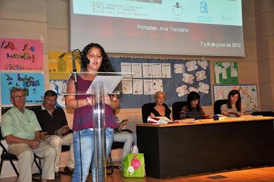 Ana Pomares en la  entrega de premios del XVII Concurso Literario Grupo Leo 2012