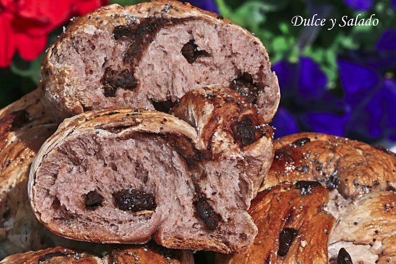 PAN DE FRESA CON PEPITAS DE CHOCOLATE PAN DE FRESA CON PEPITAS DE CHOCOLATE