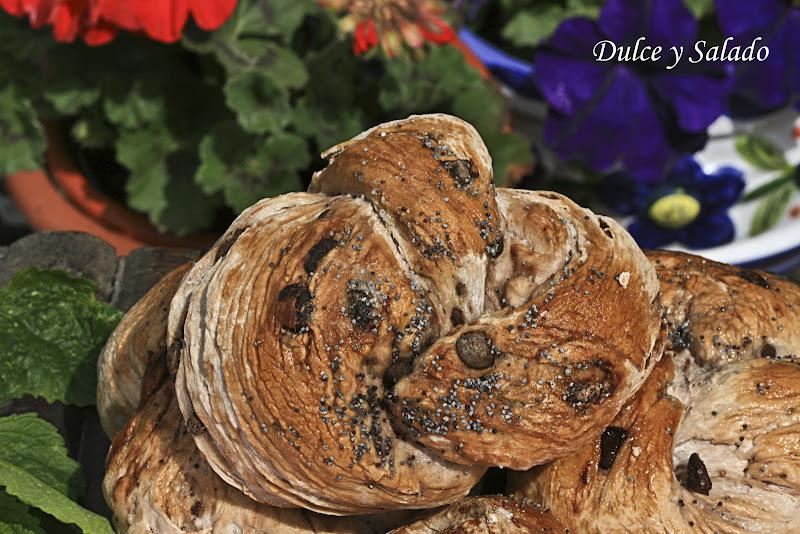 PAN DE FRESA CON PEPITAS DE CHOCOLATE PAN DE FRESA CON PEPITAS DE CHOCOLATE