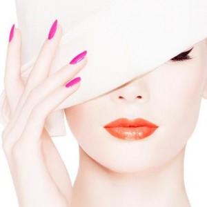 421468_372443059477032_686019506_n 421468 372443059477032 686019506 n 300x300 50 años Dior Nails y Summer Mix