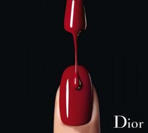 d333 d3331 300x270 50 años Dior Nails y Summer Mix