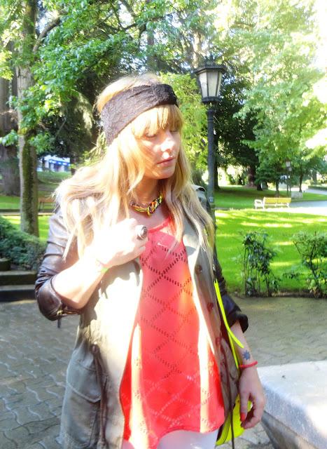 WHITE JEANS AND FLUORIDE WHITE JEANS AND FLUORIDE