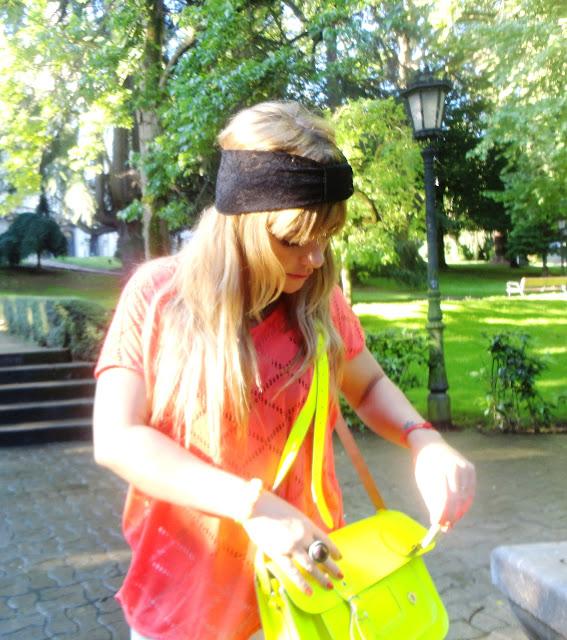 WHITE JEANS AND FLUORIDE WHITE JEANS AND FLUORIDE