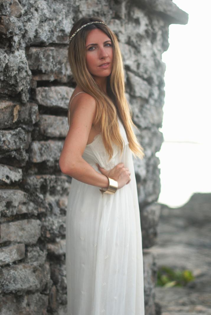 Vestido blanco en el blog de moda Mes Voyages à Paris. Fotos en Riviera Maya. Look para San Juan
