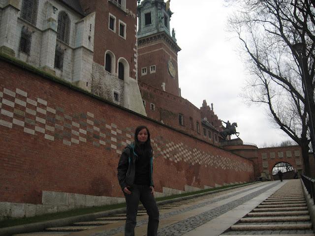 Callejeando en Cracovia 3 : Hacia la cima de la colina de Wawel