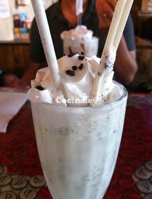 ¿ Nos tomamos un refrescante batido de Oreo? ¿ Nos tomamos un refrescante batido de Oreo?