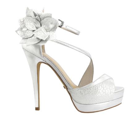 MENBUR; Colección Novias Primavera-Verano 2012 MENBUR; Colección Novias Primavera-Verano 2012