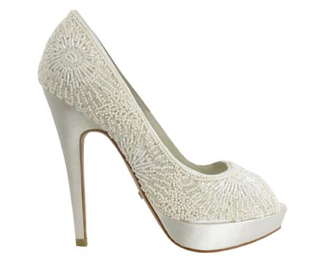 MENBUR; Colección Novias Primavera-Verano 2012 MENBUR; Colección Novias Primavera-Verano 2012