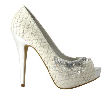 MENBUR; Colección Novias Primavera-Verano 2012 MENBUR; Colección Novias Primavera-Verano 2012