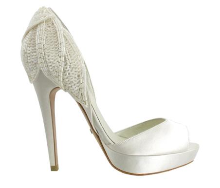 MENBUR; Colección Novias Primavera-Verano 2012 MENBUR; Colección Novias Primavera-Verano 2012