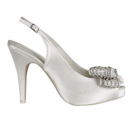 MENBUR; Colección Novias Primavera-Verano 2012 MENBUR; Colección Novias Primavera-Verano 2012