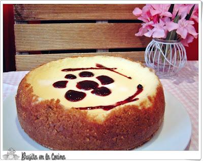 Tarta de queso con amaretto y chocolate blanco Tarta de queso con amaretto y chocolate blanco