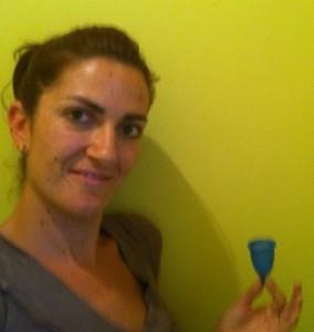 Verónica (2) Verónica, 26. “Embajadora de la copa Meluna”