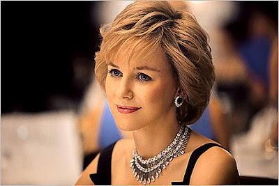 Primer imagen oficial de Naomi Watts como la princesa Diana