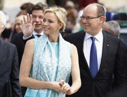 La Princesa Charlene repite vestuario en Alemania
