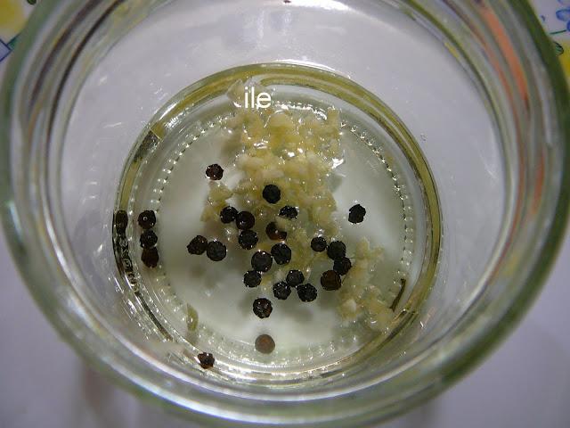 Tomates cherry deshidtados en escabeche Tomates cherry deshidtados en escabeche