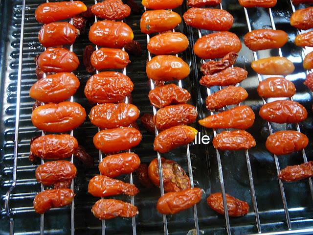 Tomates cherry deshidtados en escabeche Tomates cherry deshidtados en escabeche