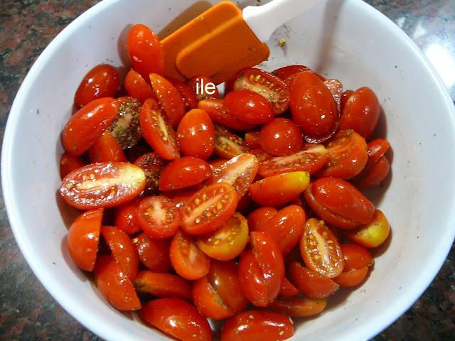 Tomates cherry deshidtados en escabeche Tomates cherry deshidtados en escabeche