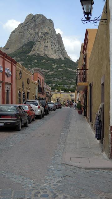 Finde en La Peña de Bernal y Tequizquiapan Qro. Finde en La Peña de Bernal y Tequizquiapan Qro.