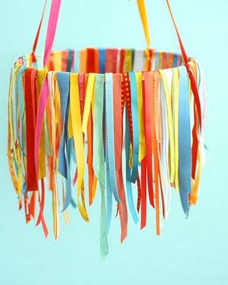 Móvil para bebés hecho con cintas de tela de colores Móvil colgante para habitación infantil